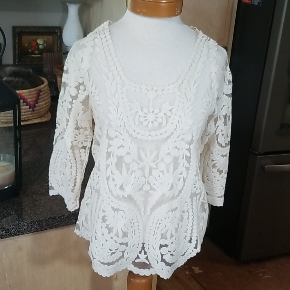 ME My Emblem Lace Top Size Small